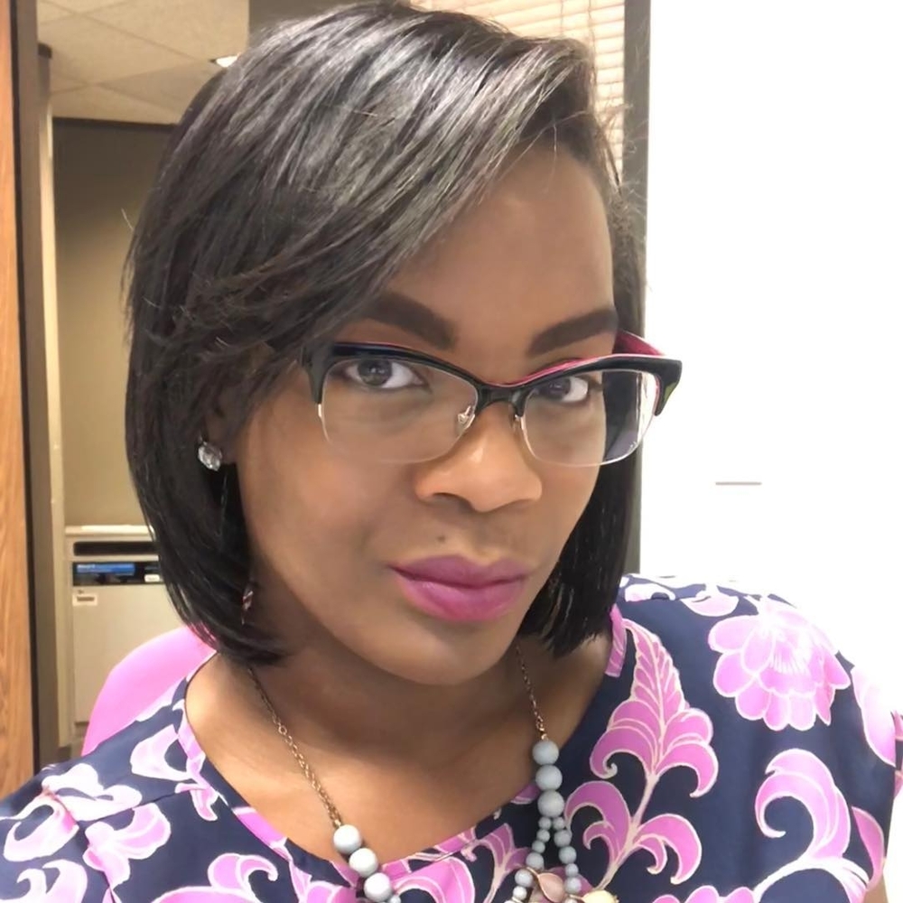 Meet your Posher, Valerie